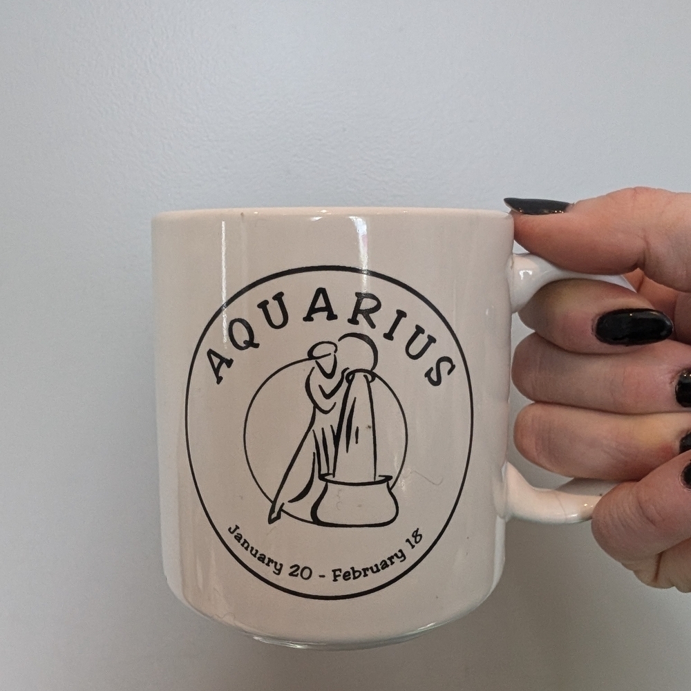 Vintage Aquarius Zodiac Mug - Picture 2 of 5